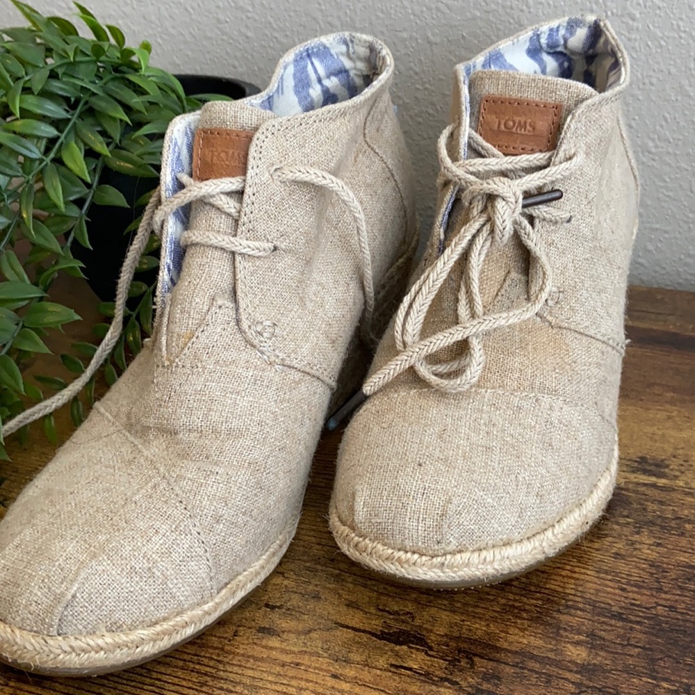 Toms wedges